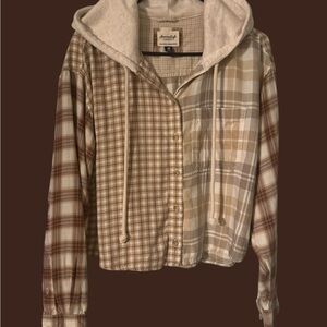 American Eagle Outfitters Checkered Hooded Shirt
